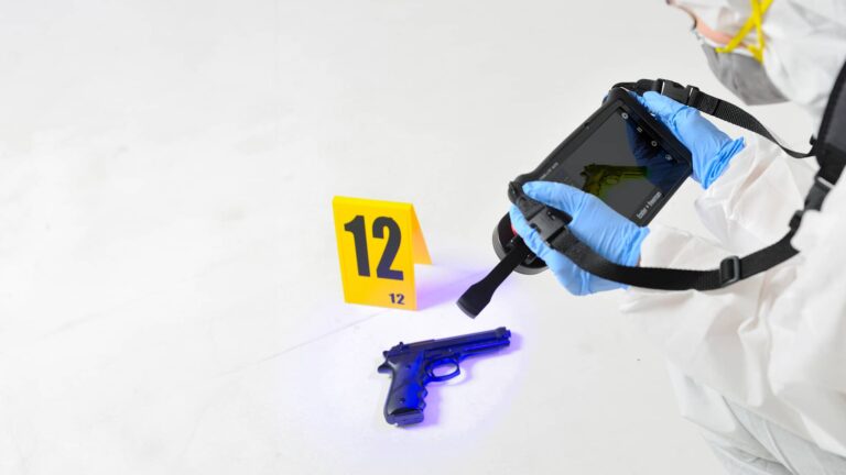 <span class="search-title-tag">Webinar - </span> Español - Crime-lite AUTO: La solución definitiva para imágenes de laboratorio y CSI