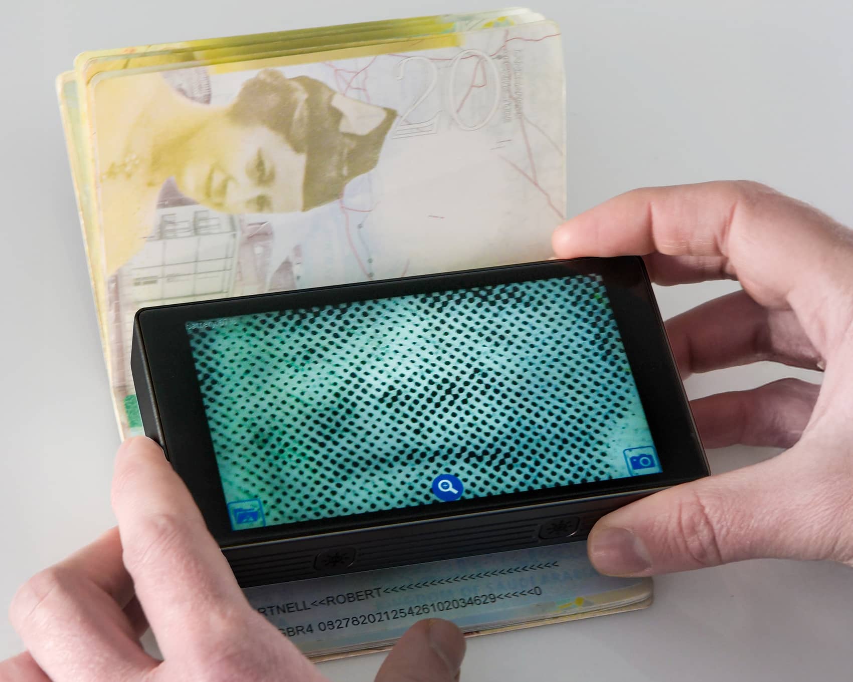 <span class="search-title-tag">Webinar - </span> Document Examination on the go: Next Generation of portable inspection